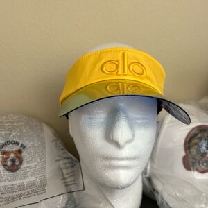 ALO Yoga Women for Queens 👏🏼💥